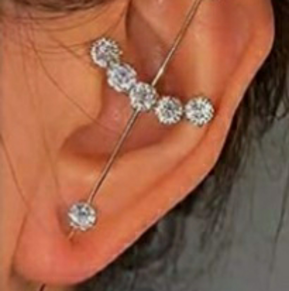 Hypoallergenic Gold crawler wrap earring